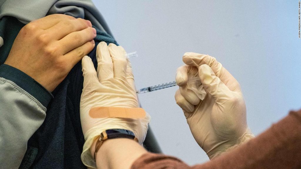 Pfizer/BioNTech strebt die FDA-Zulassung für vierte Dosen des Covid-19-Impfstoffs für Personen ab 65 Jahren an