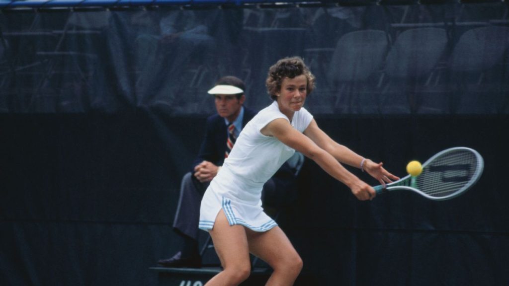 Die Hall of Fame-Tennisspielerin Pam Shriver sagte, sie habe mit 17 Jahren eine „unangemessene und destruktive“ Beziehung zu ihrem Trainer gehabt