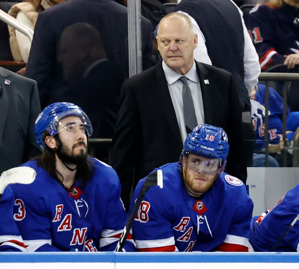 Gerard Gallant und die Rangers müssen ihren Fokus mit den NHL-Playoffs erweitern, die nächste Woche beginnen.