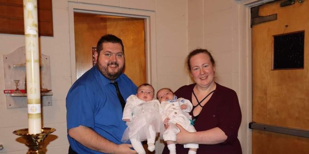„Es ist pure Panik“: Eltern von Zwillingen in Florida verbrachten mehr als 4 Stunden mit dem Auto, um Babynahrung zu finden