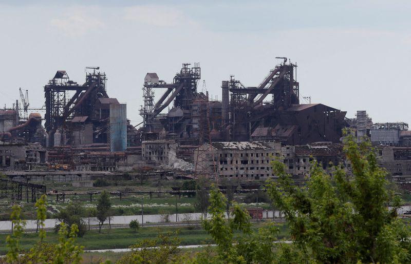 Der Ukrainer Zelensky sagt, die Donbass-Region sei vollständig zerstört worden
