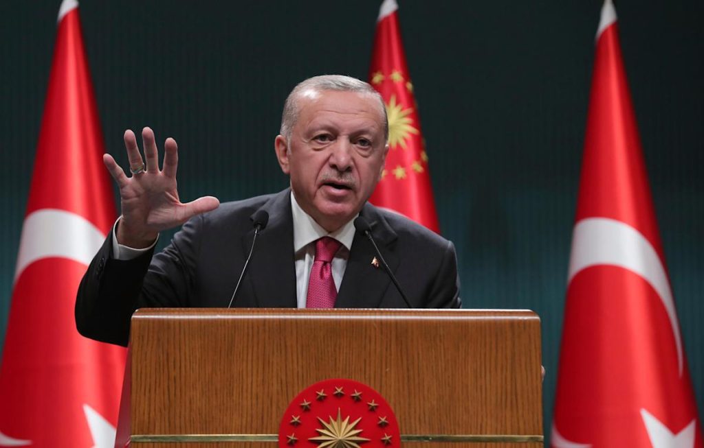 Der türkische Präsident Erdogan sagte, er werde nicht länger mit dem griechischen Ministerpräsidenten sprechen