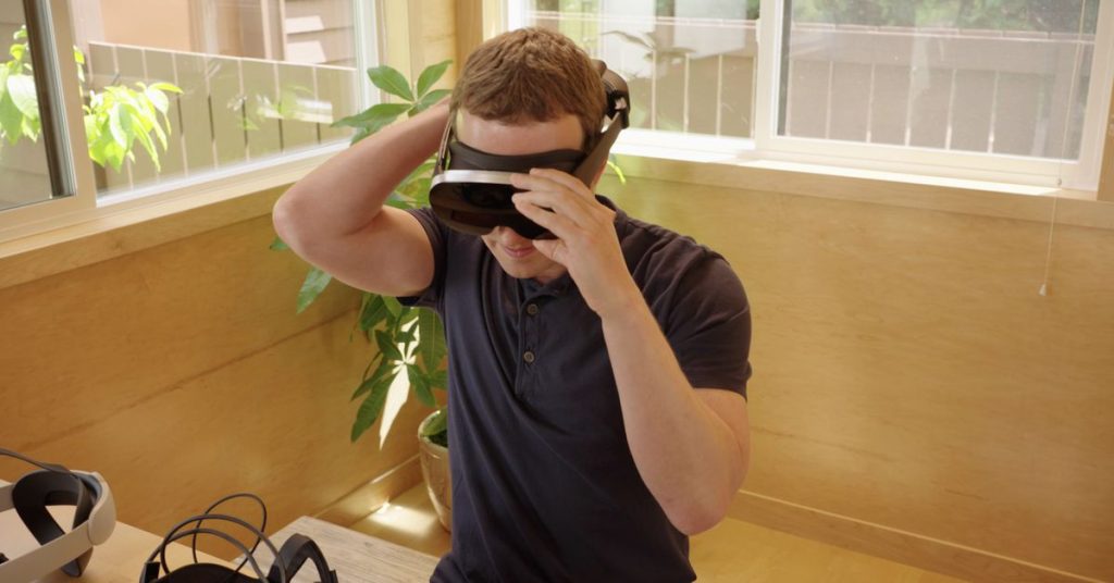 Mark Zuckerberg hat mehrere VR-Headset-Prototypen, die er Ihnen zeigen möchte