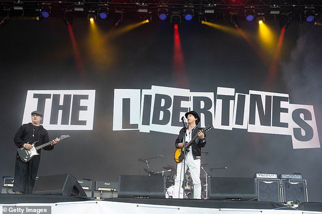 Zelensky machte sein Plädoyer per Videobotschaft vor dem Start von The Libertines