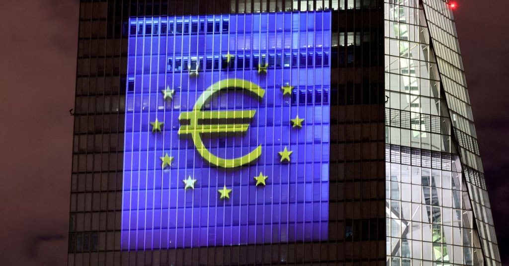 Aktien und Euro rutschen ab, da die Europäische Zentralbank eine drohende Zinserhöhung ankündigt