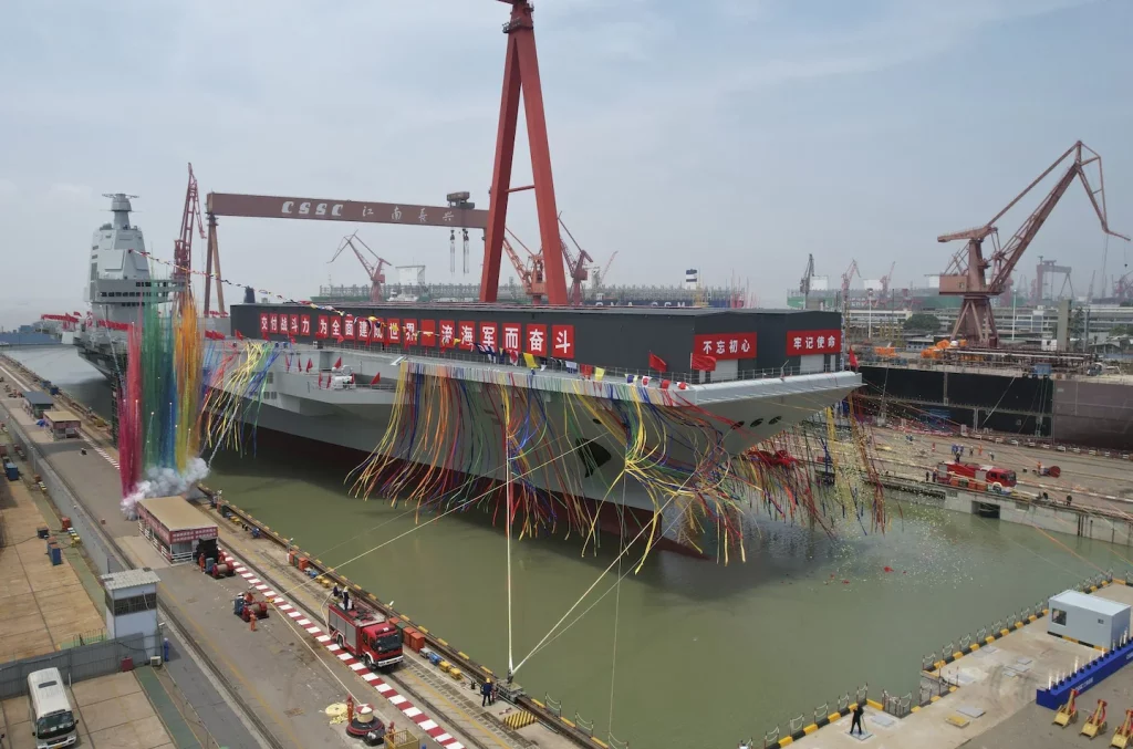 China startete seinen dritten Flugzeugträger, Fujian