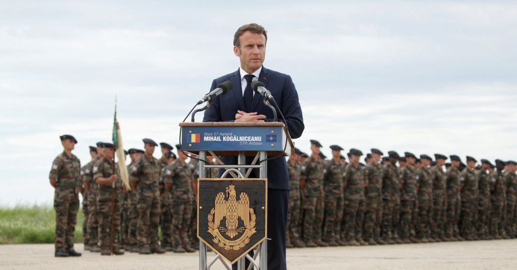 Macron sagte, vor einem möglichen Besuch in der Ukraine brauche es ein starkes Signal der Europäischen Union