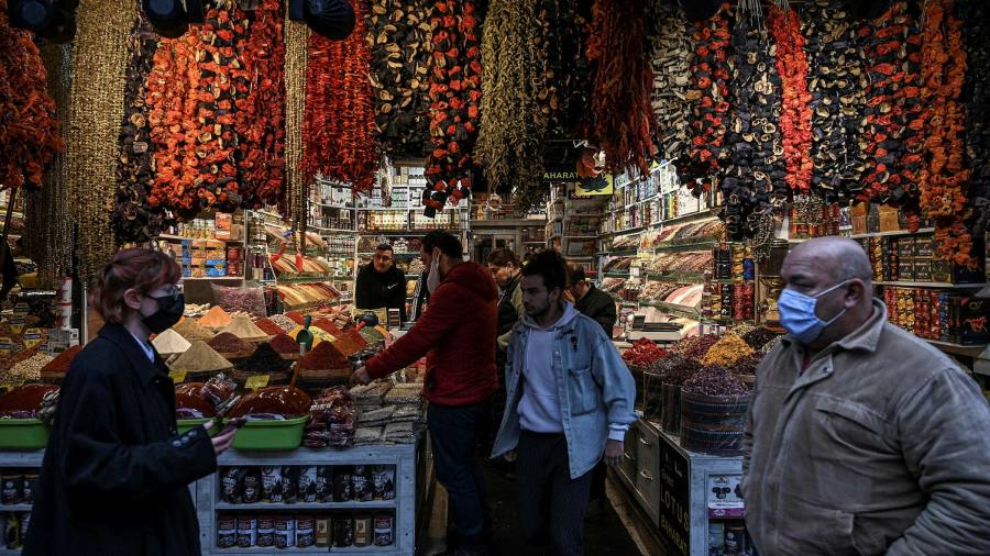Live-Nachrichten-Updates: Die Inflation in der Türkei nähert sich 80 %, da Preise und Löhne steigen