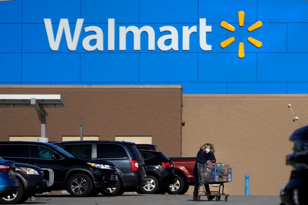 Walmart streicht nach Warnungen vor niedrigeren Gewinnen Hunderte von Stellen in Unternehmen