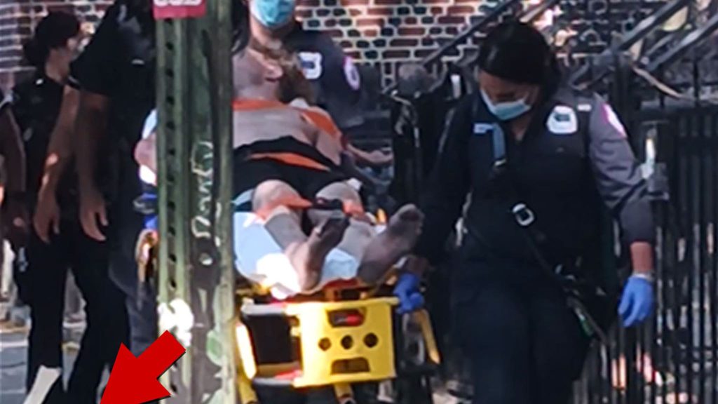 Boardwalk Empire-Star Michael Pitt wurde nach einer Explosion in New York City ins Krankenhaus eingeliefert