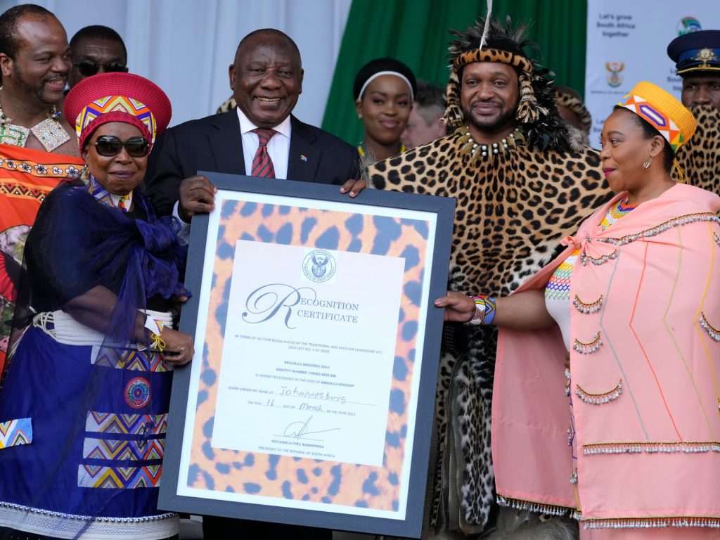 „Unser König“: Ramaphosa erkennt Südafrikas neuen Zulu-Herrscher an |  Nachrichten